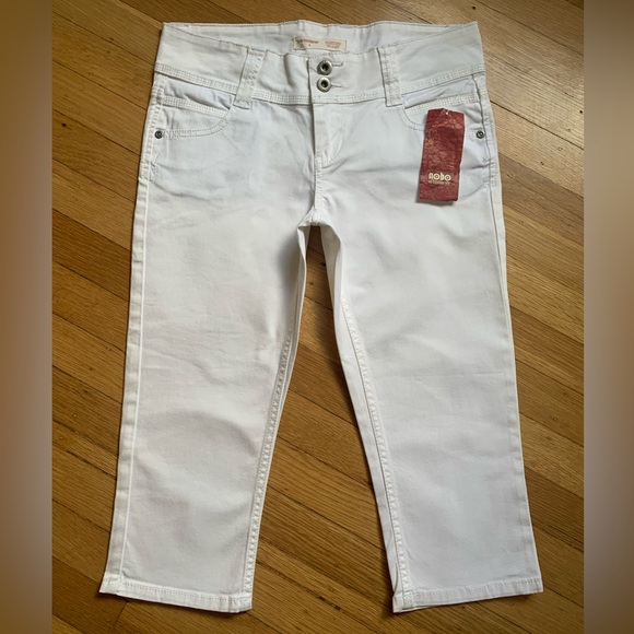 NWT CONVERSE ONE STAR OFF-WHITE FASHION SKIMMER CAPRI JEANS IN SIZE 5 - Picture 1 of 14
